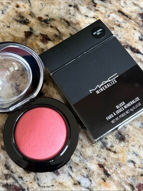 ⚡️❤️MAC Cosmetics Mineralize Blush Hey, Coral, Hey…